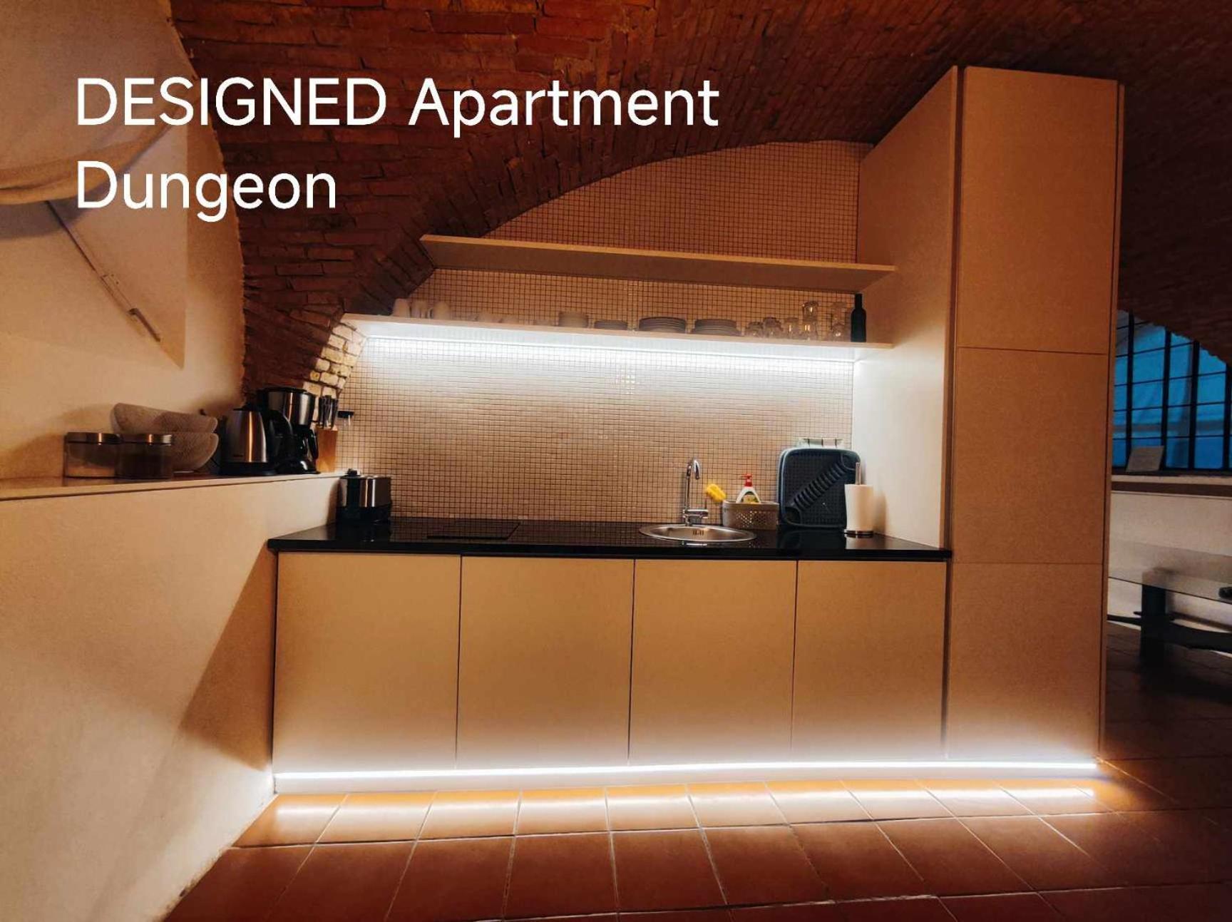 Dungeon Apartment ลูบลิยานา ภายนอก รูปภาพ